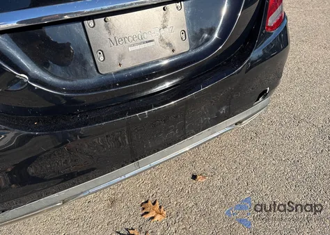 2016 Mercedes-Benz C 300 4Matic из США, поврежденный, VIN 55SWF4KB4GU108114